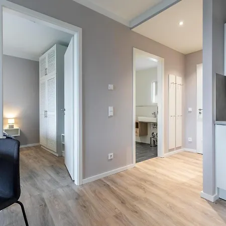 Exklusives 3-08 Lägenhet *